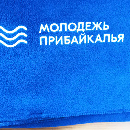 вышивка на пледах